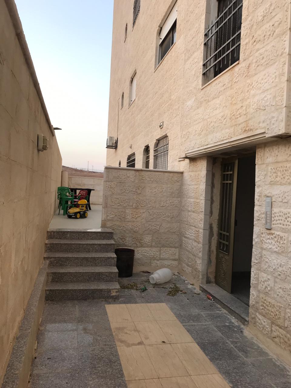 عمان / طبربور/ ضاحية الصفا ديوان 2                                            


	 				لا تنسَ أنك شاهدت هذا الإعلان في عنكبوت            
	 				
                                شقة للبيع المساحة...