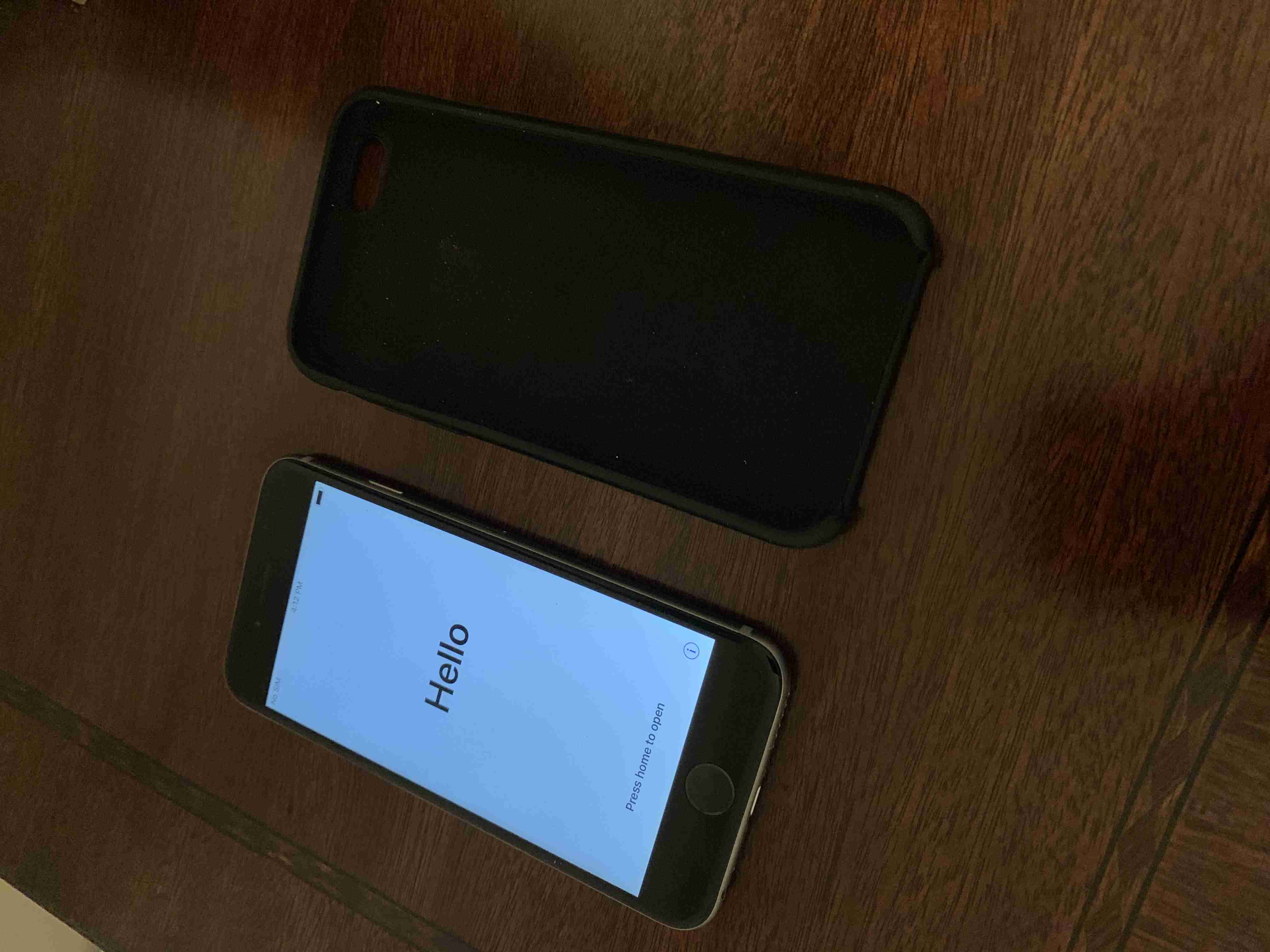 iPhone 6 16GB with new cover and 2 charger cables - space grey                                            


	 				لا تنسَ أنك شاهدت هذا الإعلان في عنكبوت...