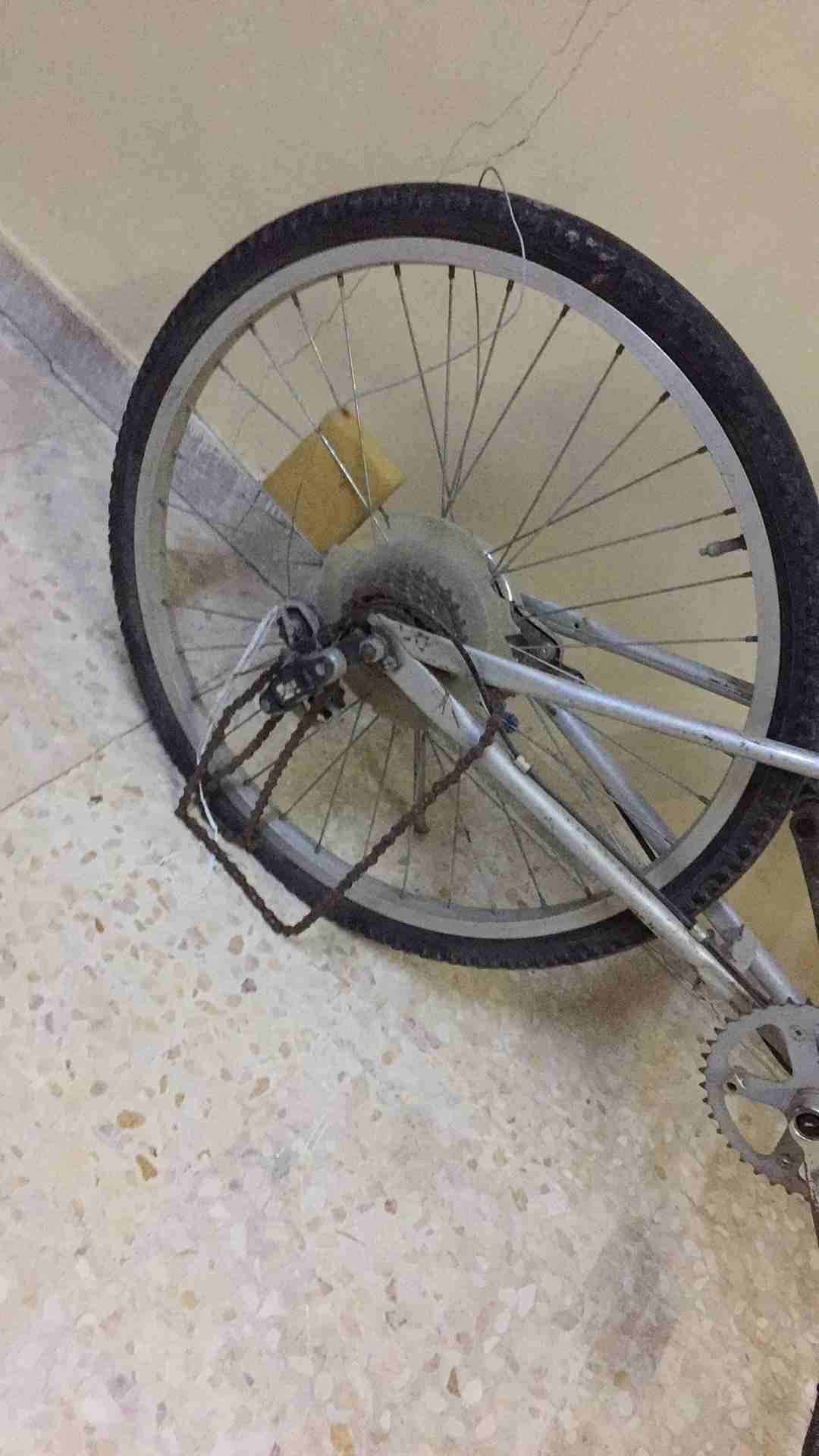 دراجه هوائيه بحاله ممتازة
لا تنسَ أنك شاهدت هذا الإعلان في عنكبوت
بحاله ممتازة...