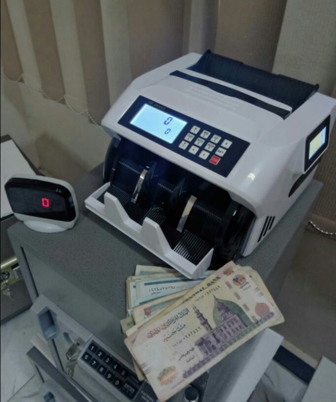 الحق اقوووي العروض من شركتنااا ع مكن عد النقووود والخزن الحديدية والقندقية ..

عروض +هداياااا كتير
مكنة Me. sharp بسعر مغري جدا + عدية من شركتنا جهاز كاشف التزوير بنسبة 100% ..

للاستفسار والحجز اتصل...