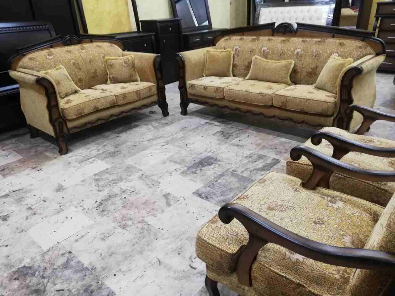 عفش فااااااخر بسعر مغري للتواصل0796688076
لا تنسَ أنك شاهدت هذا الإعلان في عنكبوت
الله يبارك لصاح...