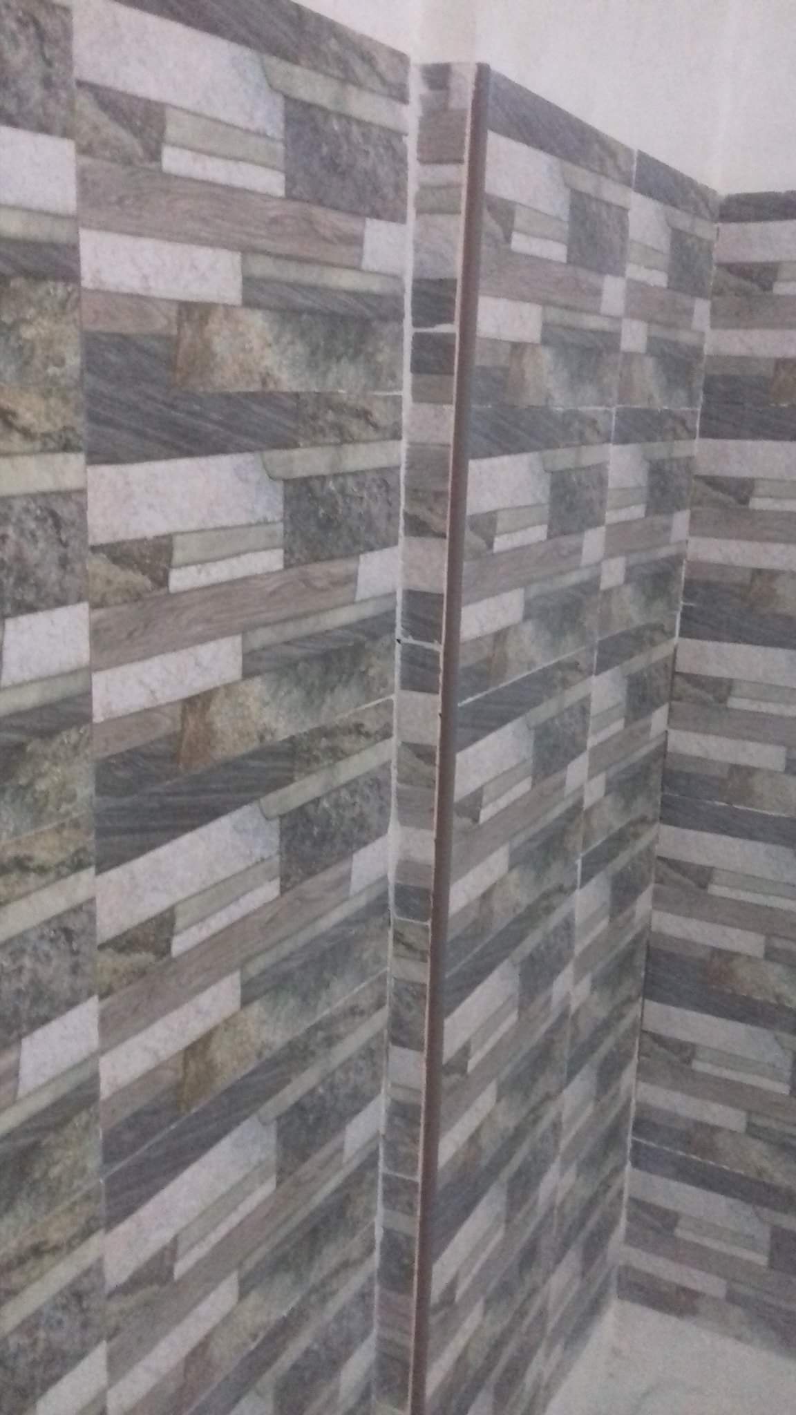 بليط معلم طينه ولاسق ومعلم شحف بشتغل بليوميه 30هاتف 0795613892
لا تنسَ أنك شاهدت هذا الإعلان في عنكبوت...