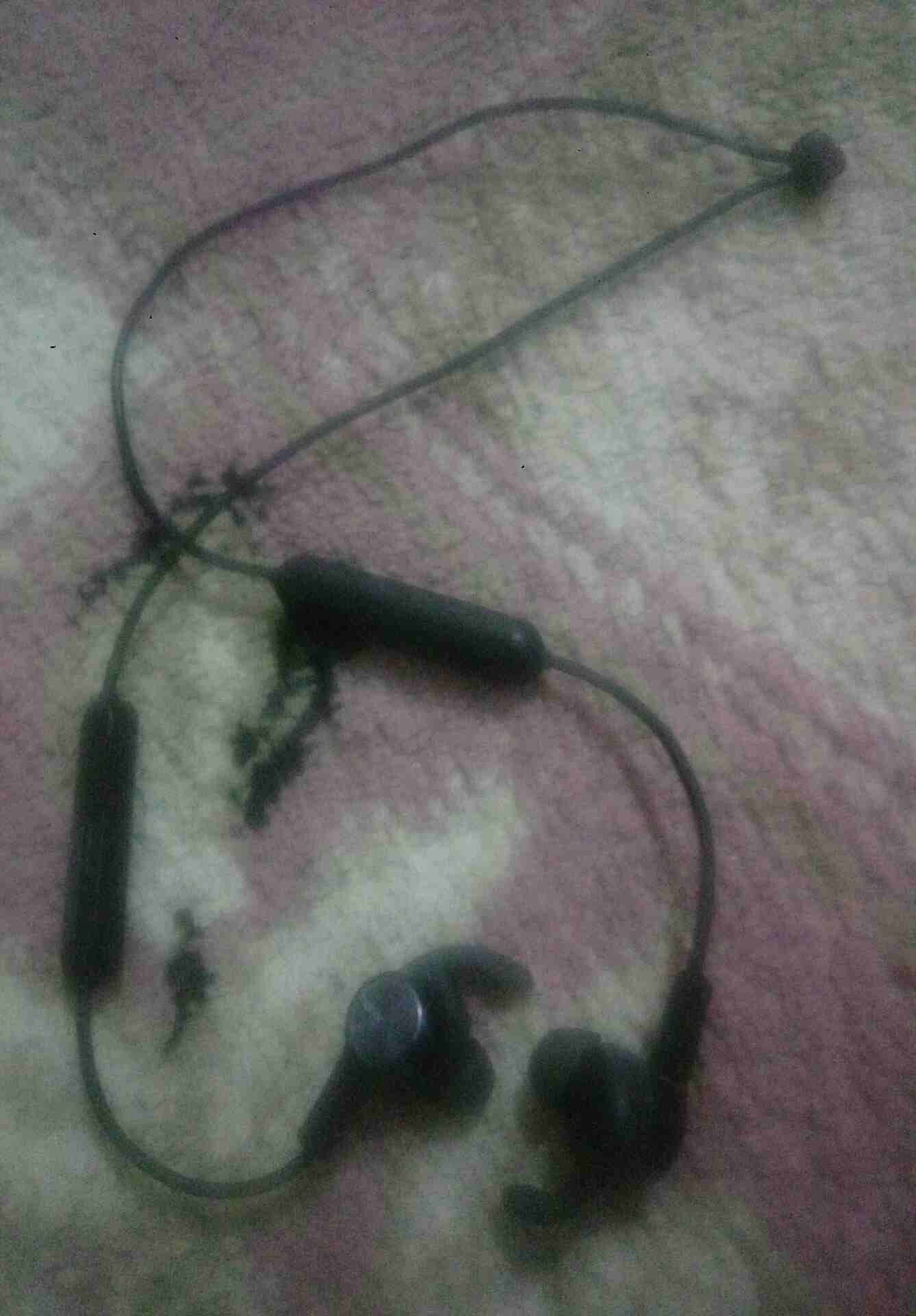سماعه بلتوث للبيع رياضيه                                            


	 				لا تنسَ أنك شاهدت هذا الإعلان في عنكبوت            
	 				
                            السماعه ممتازه 
سبب تلبيع استخد...