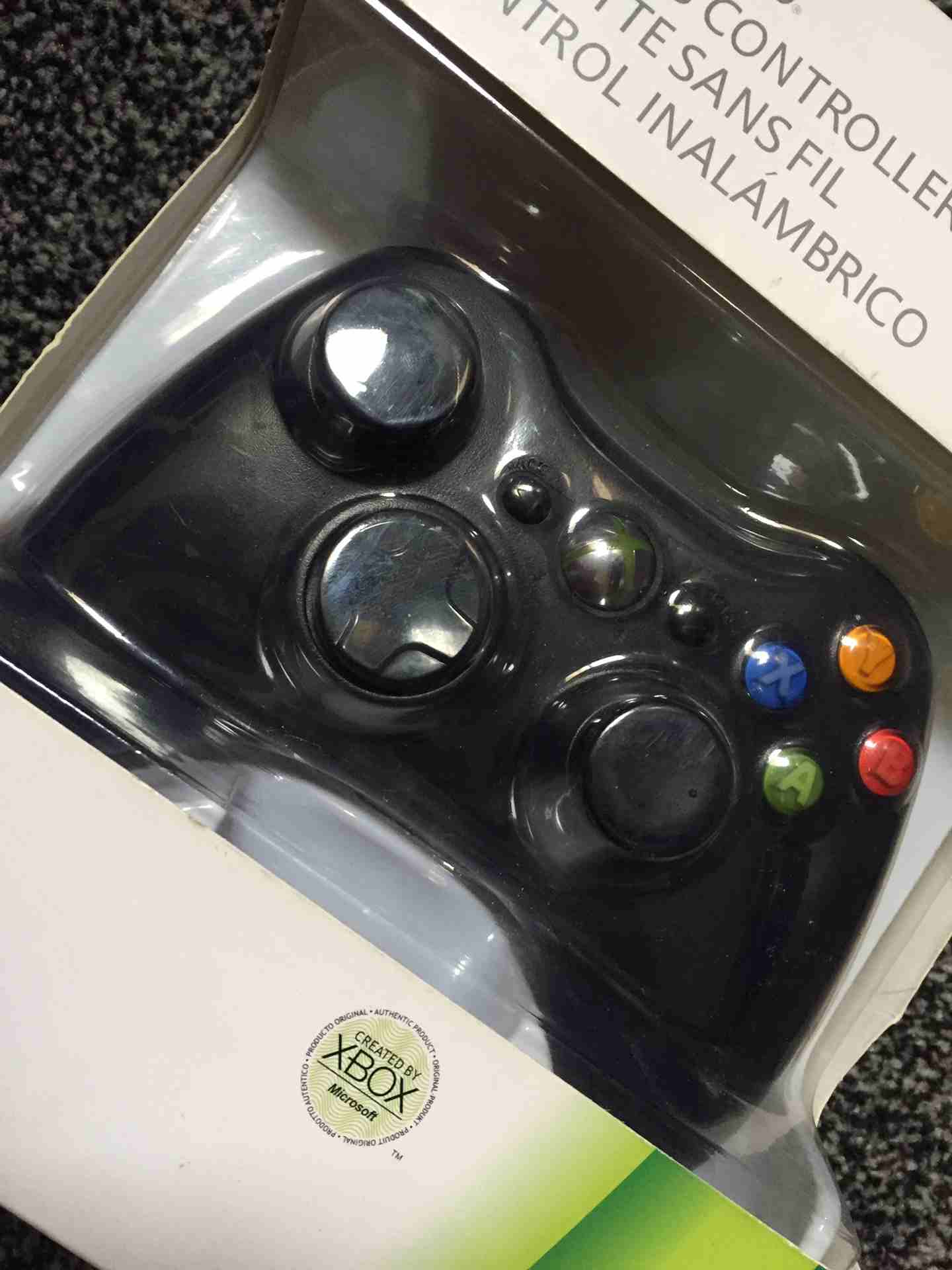 يد اكس بوكس بسعر مغري xbox 360 مع كفر لليد
لا تنسَ أنك شاهدت هذا الإعلان في عنكبوت
يد اكس بوكس 36...