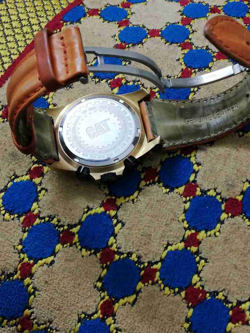 ساعتان سواتش وساعة (cat) كاتربيلر اصلي للبيع أو البدل بسعر مغري
لا تنسَ أنك شاهدت هذا الإعلان في عنكبوت...