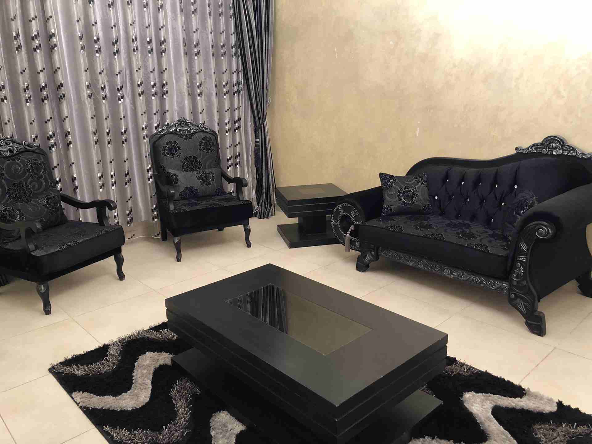 طقم كنب حفر                                            


	 				لا تنسَ أنك شاهدت هذا الإعلان في عنكبوت            
	 				
                            طقم كنب حفر تفصيل خشب زان و سويد استعمال شهري...