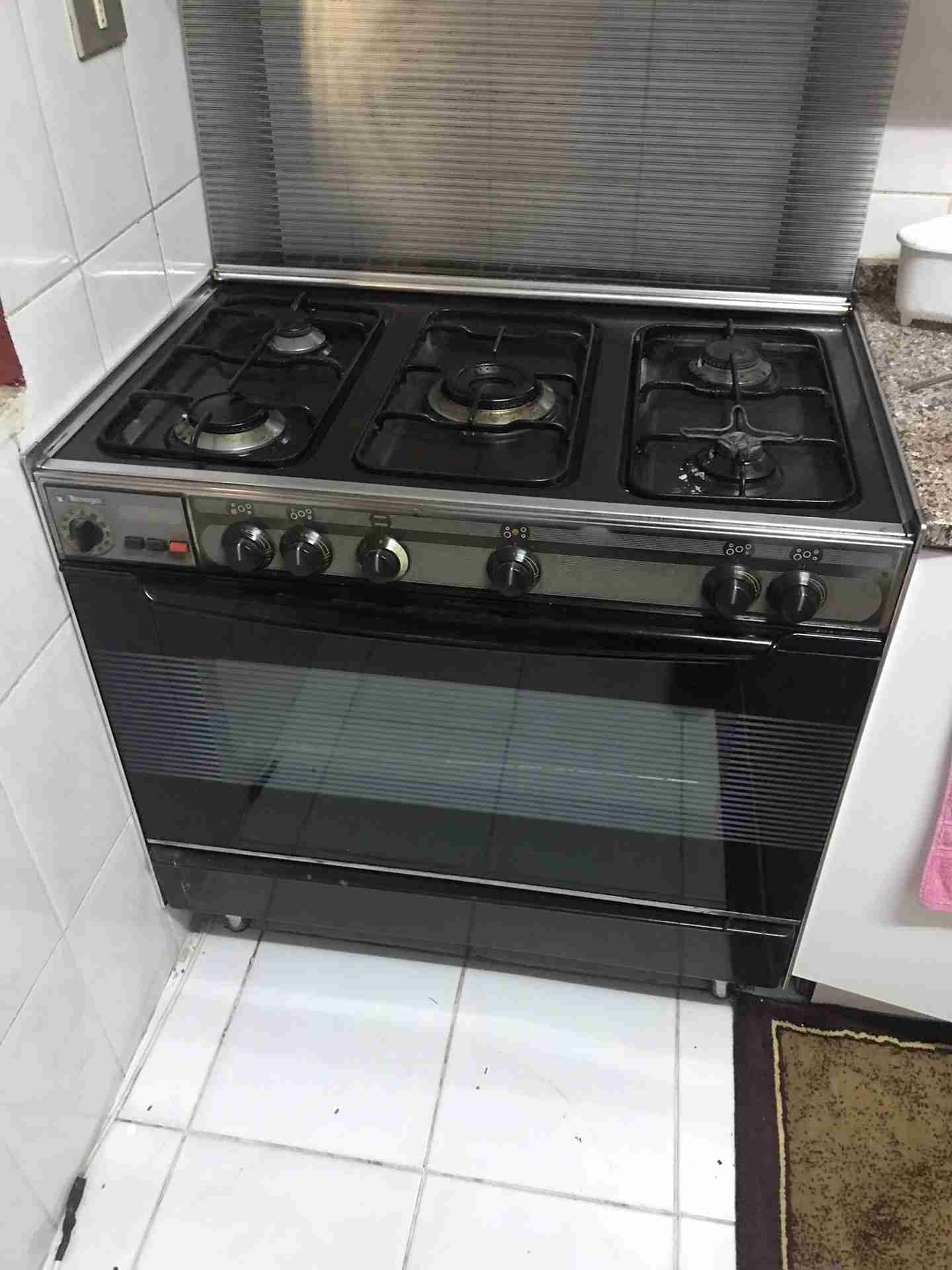 فرن وغاز tecnogas إيطالي 5 عيون                                            


	 				لا تنسَ أنك شاهدت هذا الإعلان في عنكبوت            
	 				
                                بحالة جيدة...