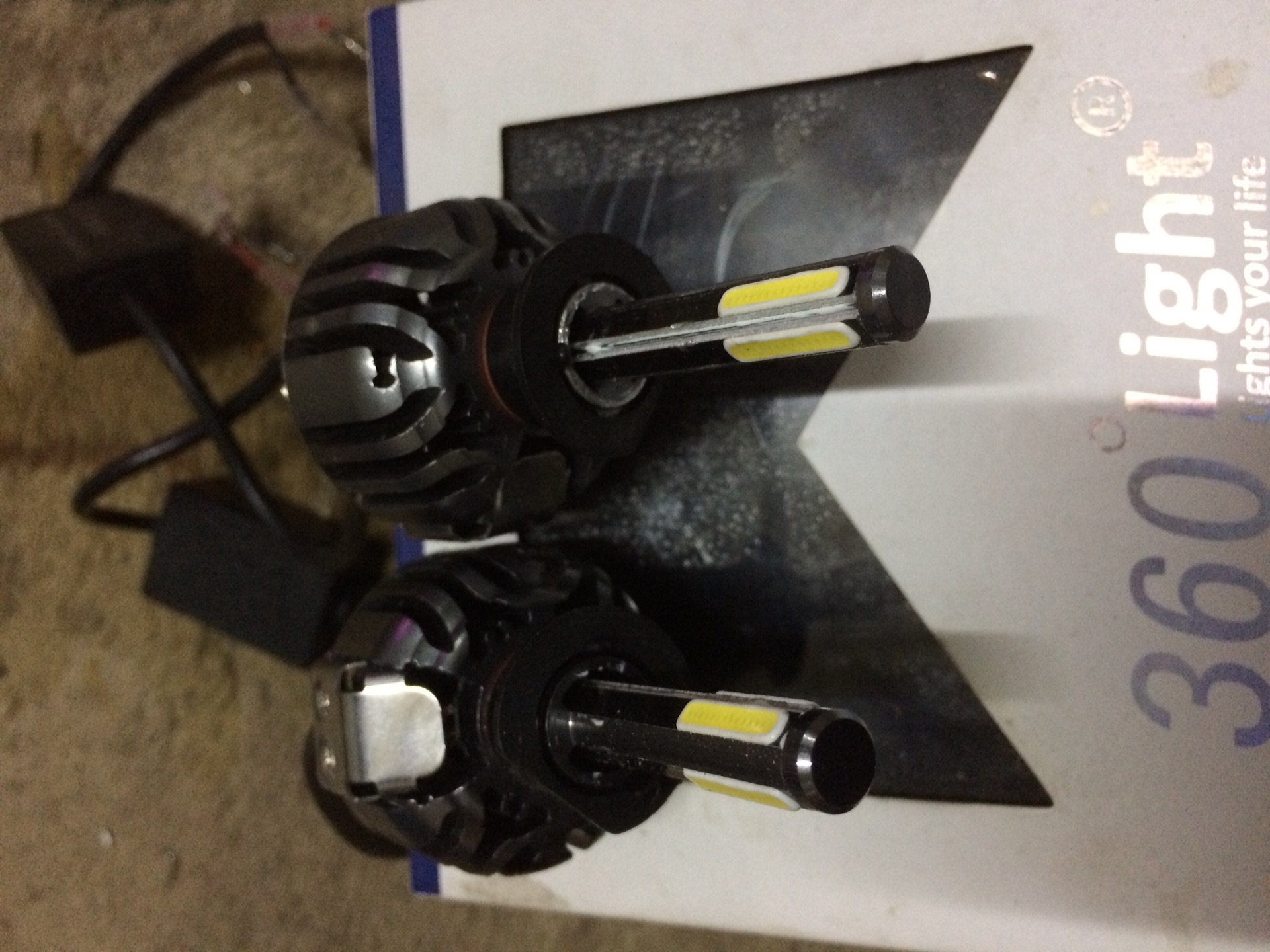 لمبات شمعات led ليد بديل زنون H1
لا تنسَ أنك شاهدت هذا الإعلان في عنكبوت
لمبات ليد H1
طقم من...