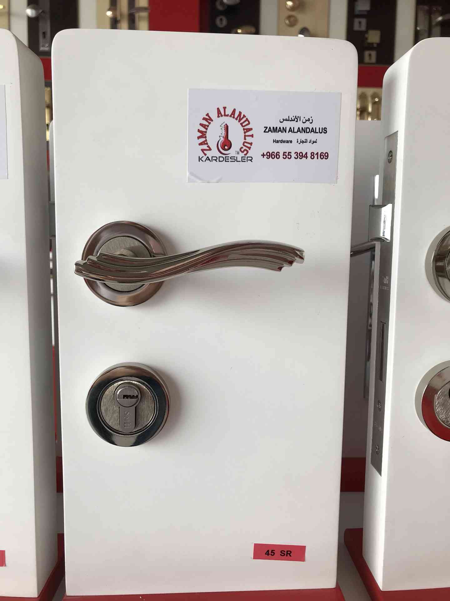 مسكات ابواب تركية
لا تنسَ أنك شاهدت هذا الإعلان في عنكبوت
مسكات ابواب وكوالين ماركة KARDESLER...