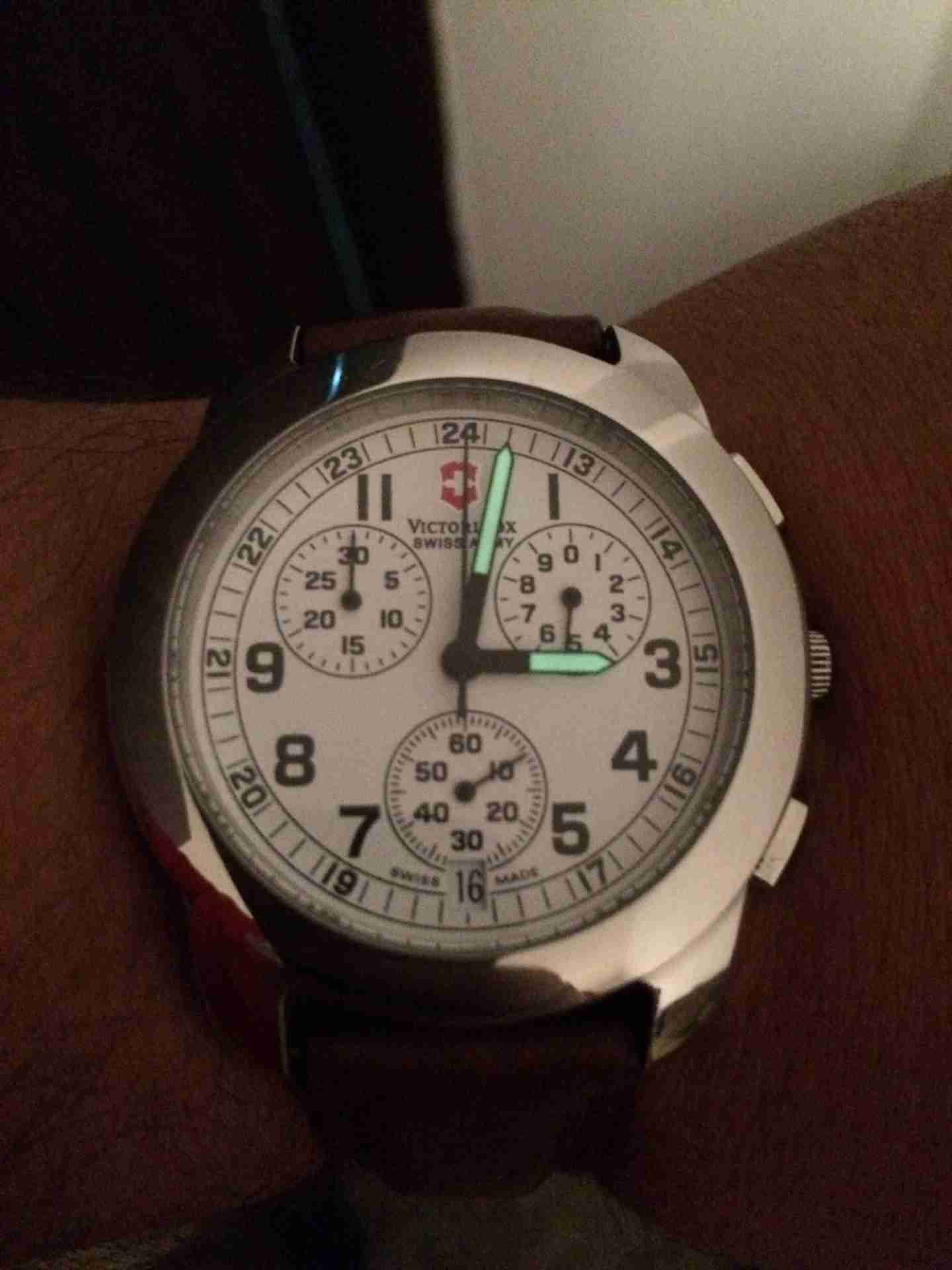victorinox  swiss army للبيع بسعر مغري الرجاء عدم المفاصلة                                            


	 				لا تنسَ أنك شاهدت هذا الإعلان في عنكبوت...