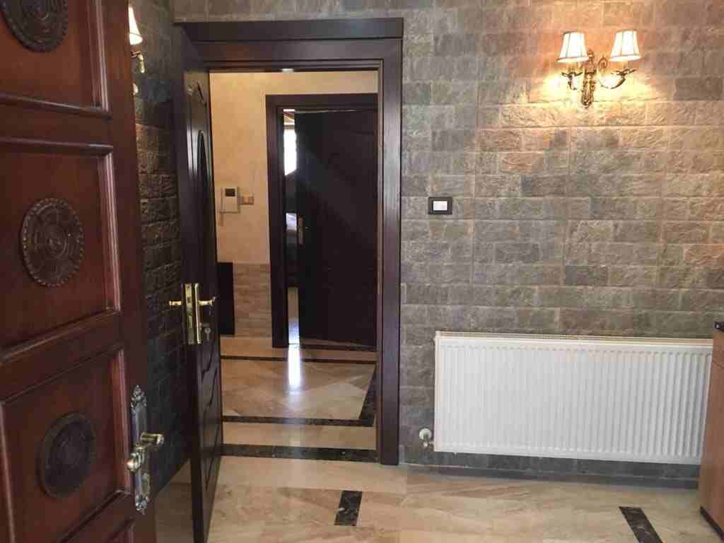 روف مفروش او فارغ للايجار في دابوق
لا تنسَ أنك شاهدت هذا الإعلان في عنكبوت
2 نوم 2 حمام صالون سفر...