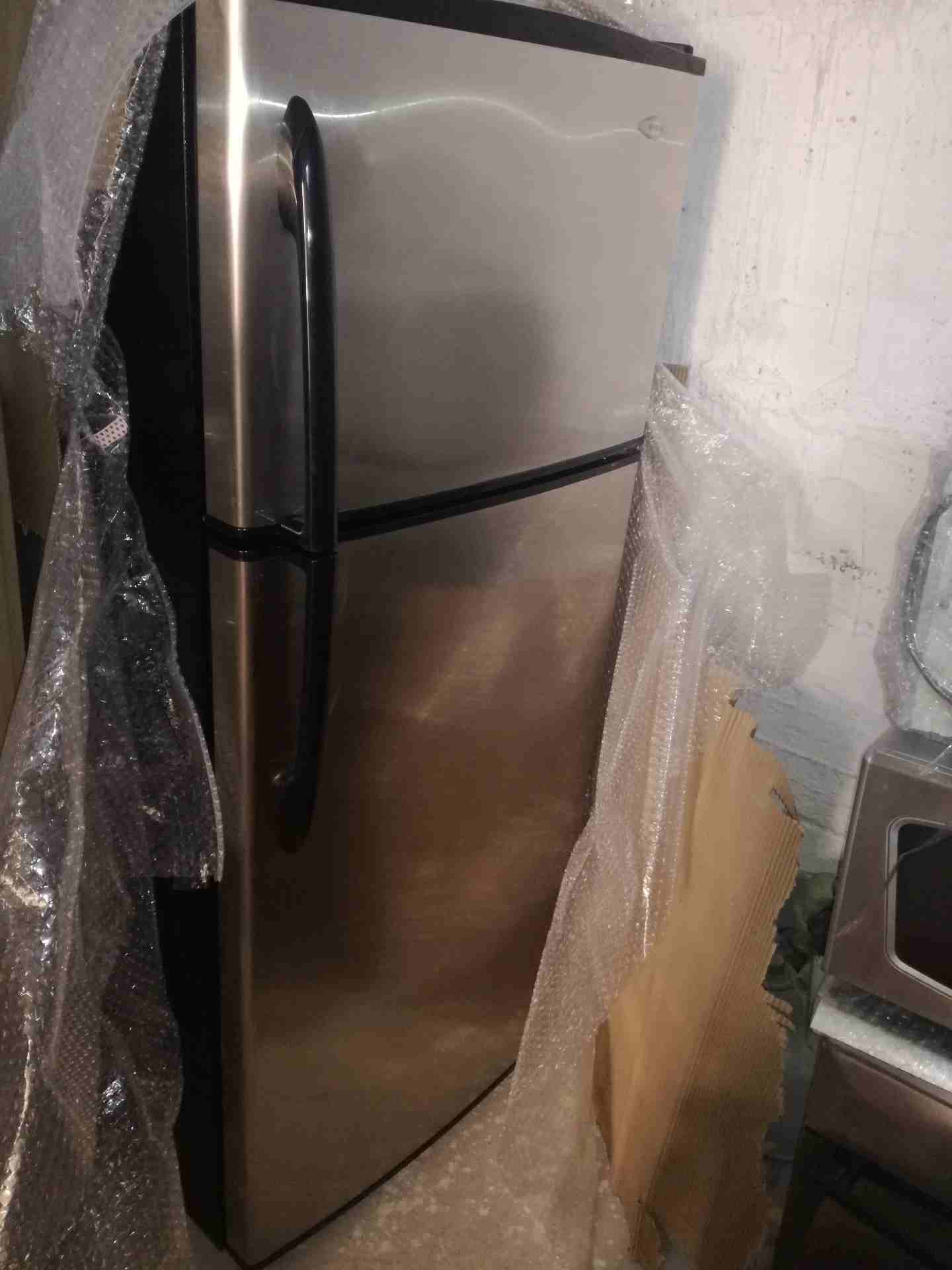 للبيع ثلاجه نوع MAYTAG سعة 630 لتر وارد من دبي
لا تنسَ أنك شاهدت هذا الإعلان في عنكبوت
للبيع ثلاج...
