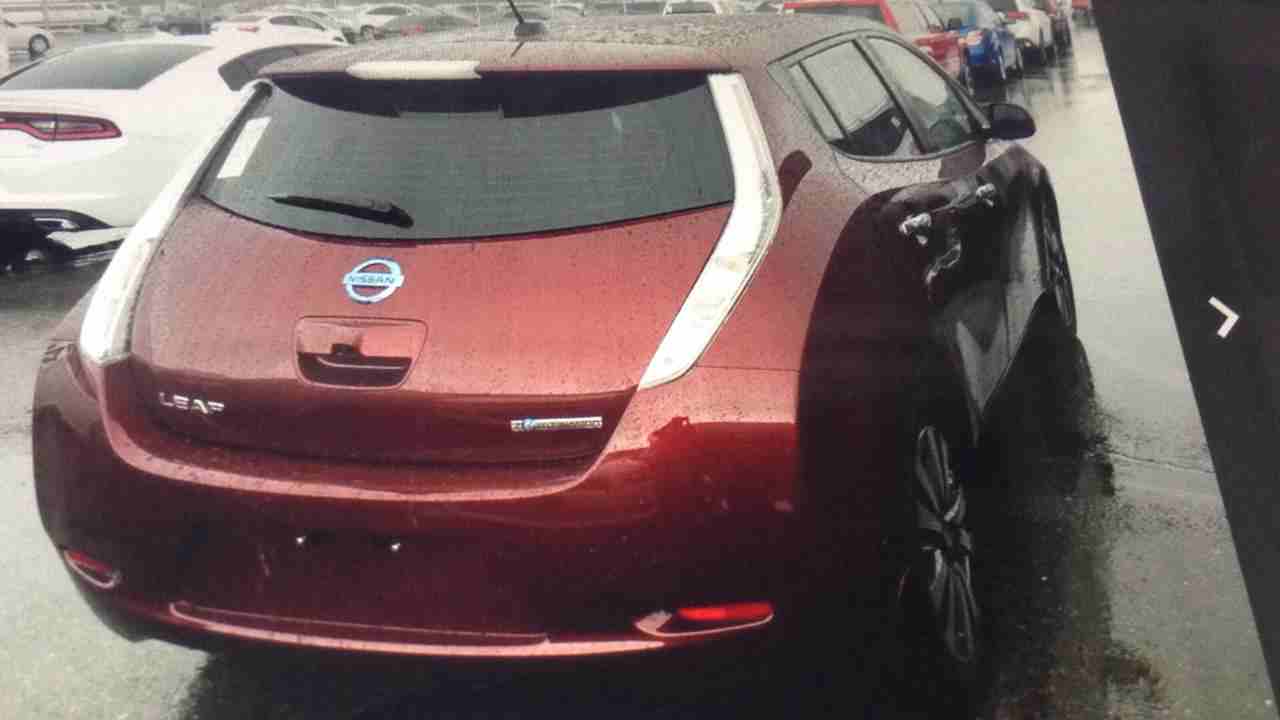 نيسان ليف 2016 30kw sv nissan leaf
لا تنسَ أنك شاهدت هذا الإعلان في عنكبوت
Clean car fax clean ti...