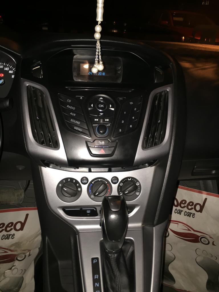 فورد فوكاس 2104                                            


	 				لا تنسَ أنك شاهدت هذا الإعلان في عنكبوت            
	 				
                                السيارة فئة اولى فبريكة بالكامل دواخل...