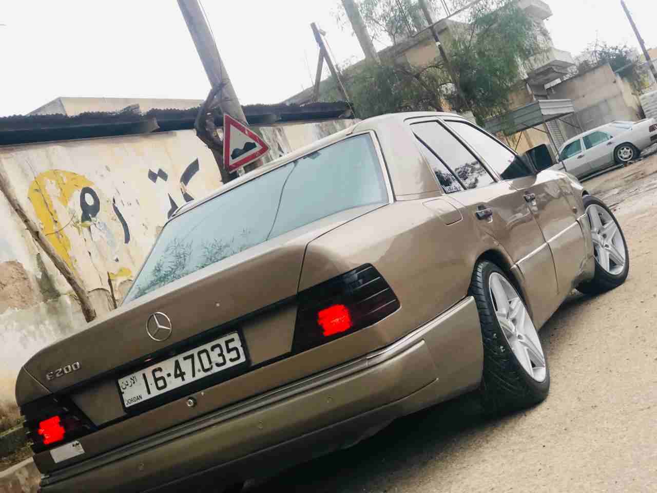 مرسيدس بطة موديل 90 فل كامل اتومتك وبسعرررررررر مغررررررري 0786678620
لا تنسَ أنك شاهدت هذا الإعلان في عنكبوت...