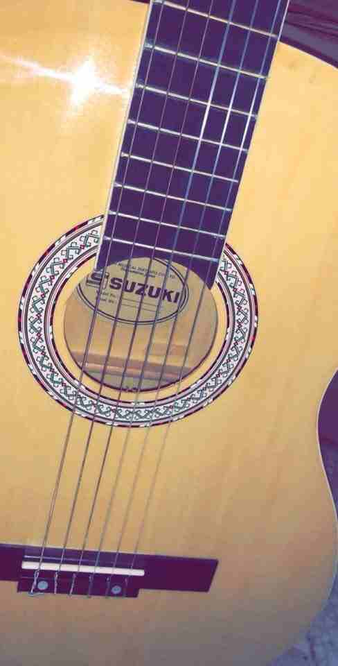 جيتار SUZUKI كلاسيك اصلي جديد كلاسيك نوعيه فخمه ياباني  وريشه صدف هديه مع شنته ايضاف هديه فخمه                                            


	 				لا تنسَ أنك شاهدت هذا الإعلان في عنكبوت...