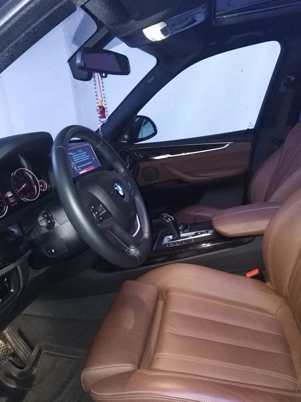 BMWX5 موديل 2017 ك م7000
لا تنسَ أنك شاهدت هذا الإعلان في عنكبوت
BMWX5 موديل 2017 عداد7000ك...