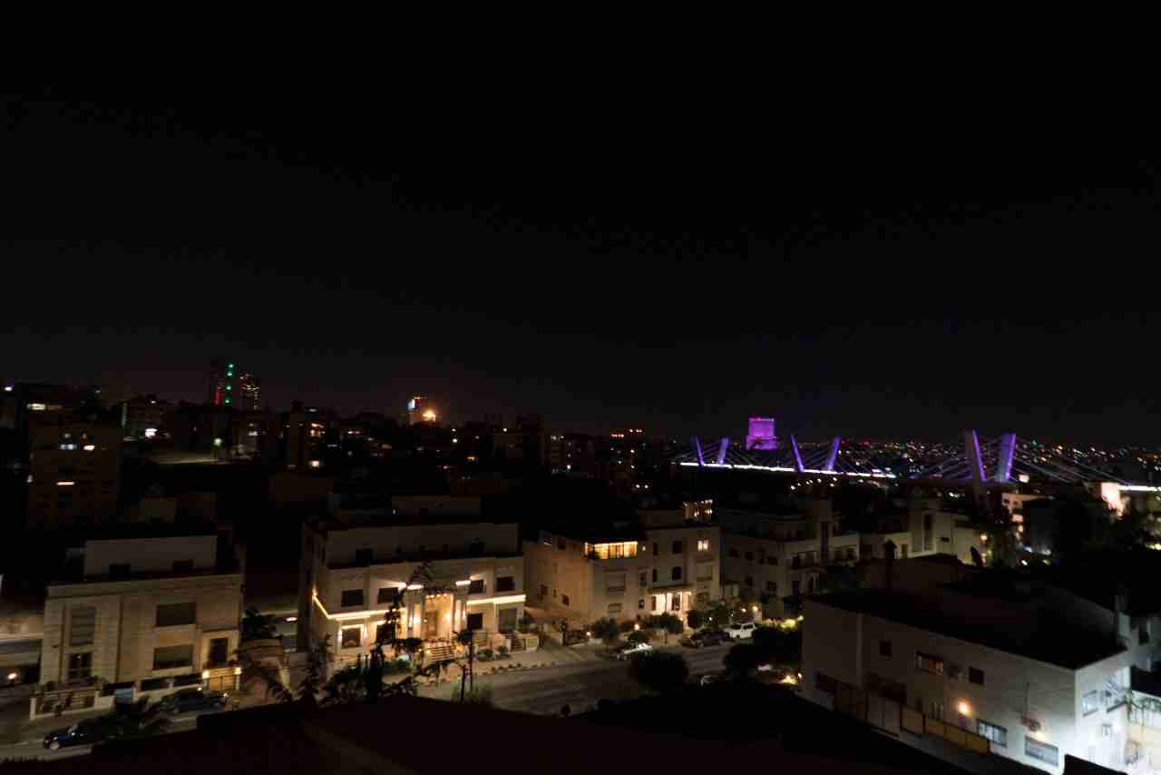 Luxury furnished villa for rent - daily, weekly and monthly - in Abdoun
لا تنسَ أنك شاهدت هذا الإعلان في عنكبوت...