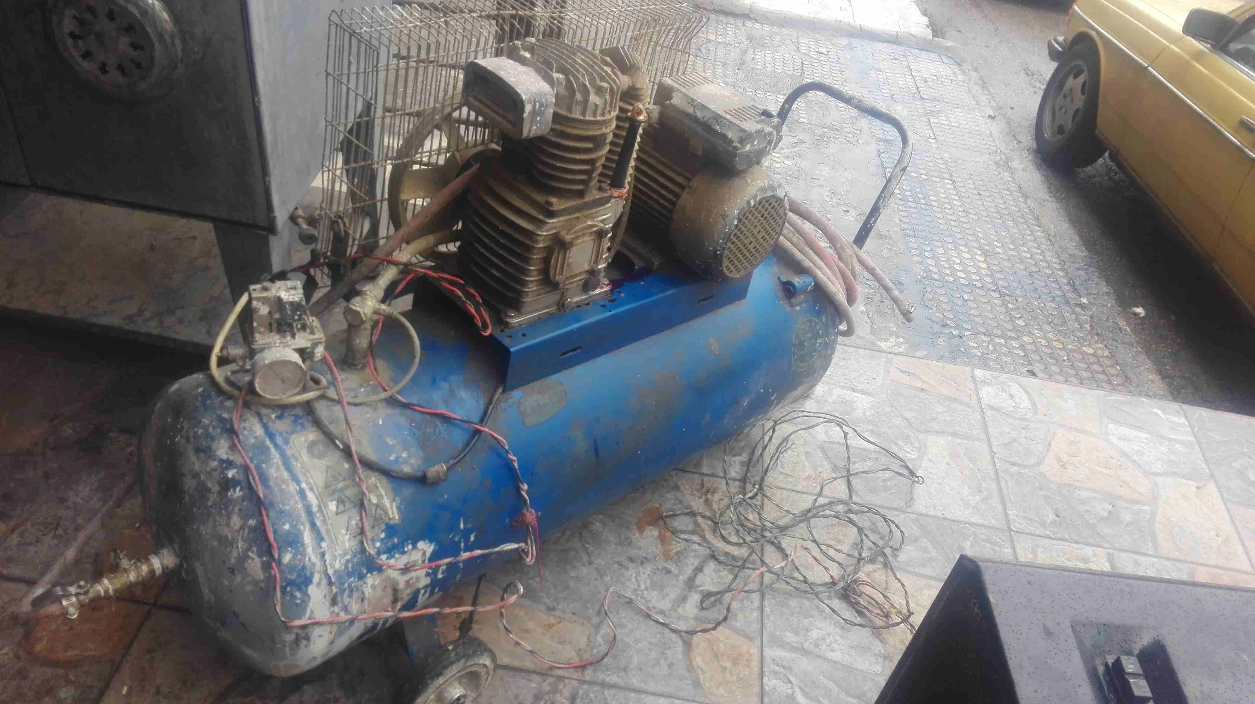 ماتور هواء ايطالي سعة 150 ليتر كاتم صوت...للبيع بسعر مغري                                            


	 				لا تنسَ أنك شاهدت هذا الإعلان في عنكبوت...