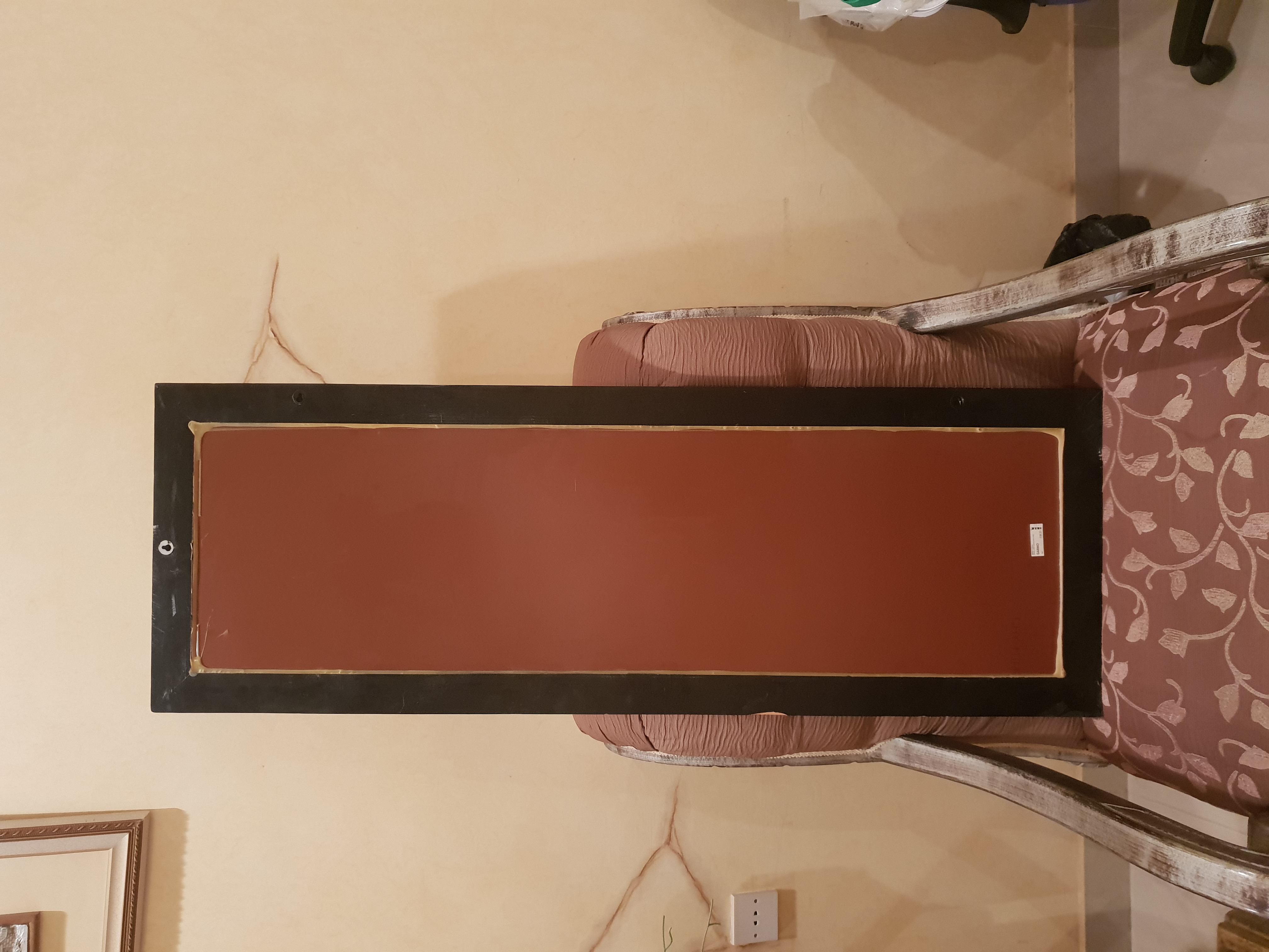 مرايه ايكيا بحاله ممتازه An excellent condition IKEA dressing mirror
لا تنسَ أنك شاهدت هذا الإعلان في عنكبوت...