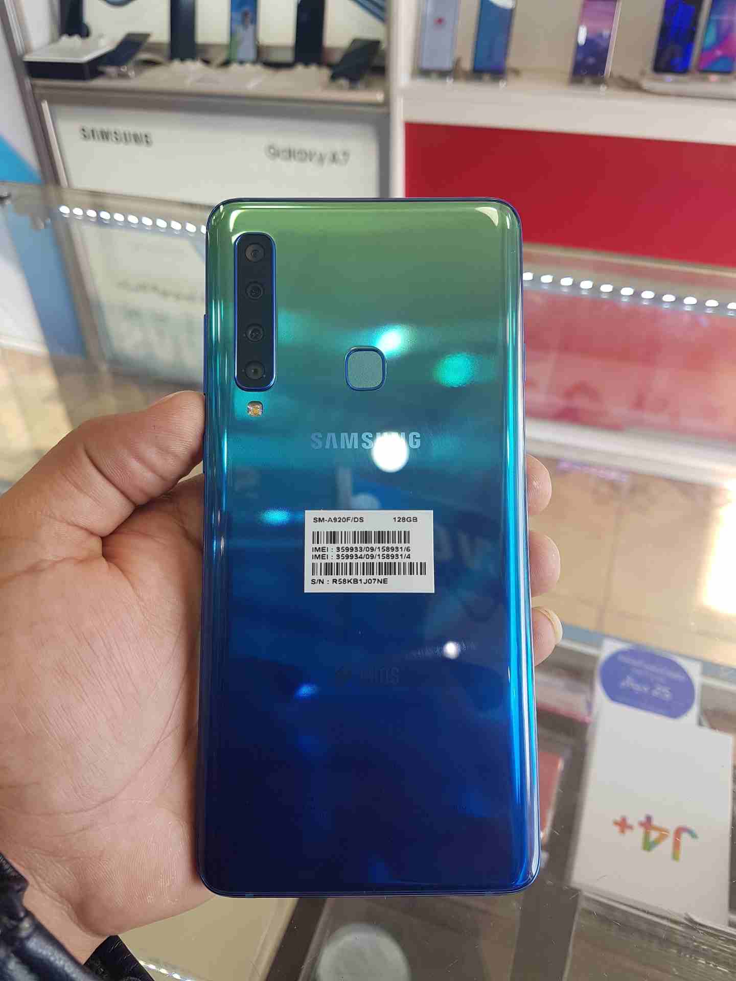 A.9 2018 blue color 128 G 6 Ram 5 camera used                                            


	 				لا تنسَ أنك شاهدت هذا الإعلان في عنكبوت            
	 				
                            جهاز A.9201...