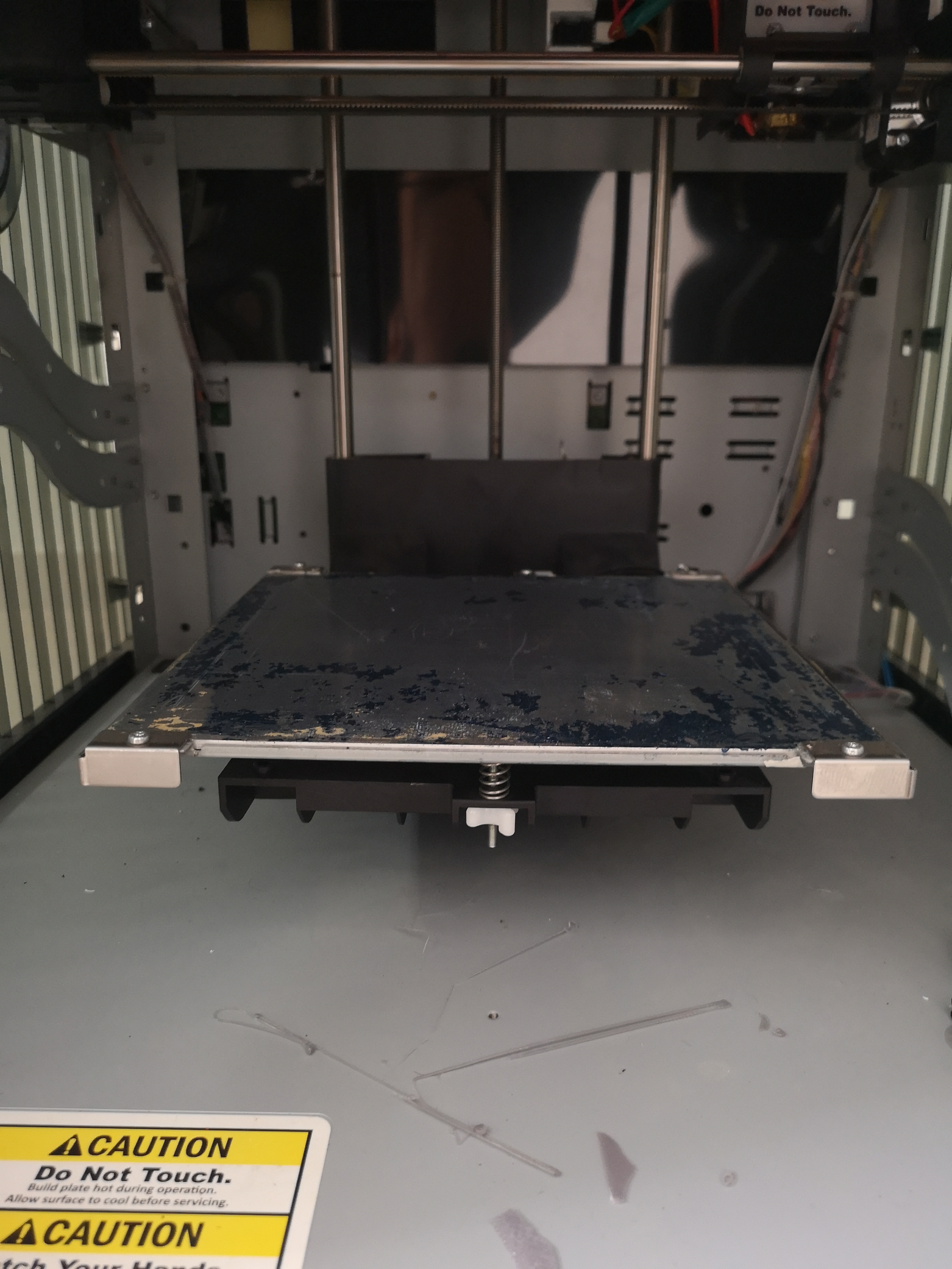 طابعة مجسمات 3D
لا تنسَ أنك شاهدت هذا الإعلان في عنكبوت
طابعة 3d من شركة xyz موديل da vinci p...