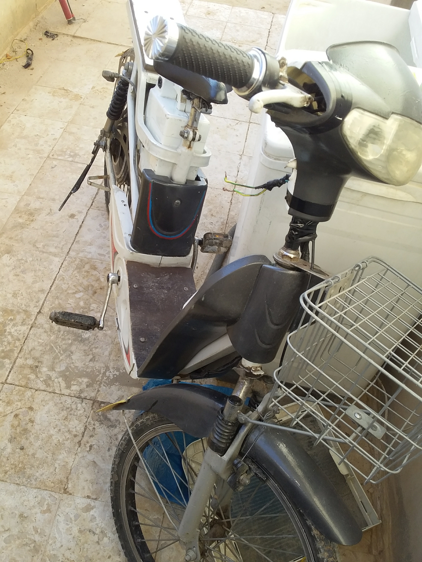 مادبا..طريك المطار
لا تنسَ أنك شاهدت هذا الإعلان في عنكبوت
دراجة كهربائية ممتازة جدا بس عاوز...