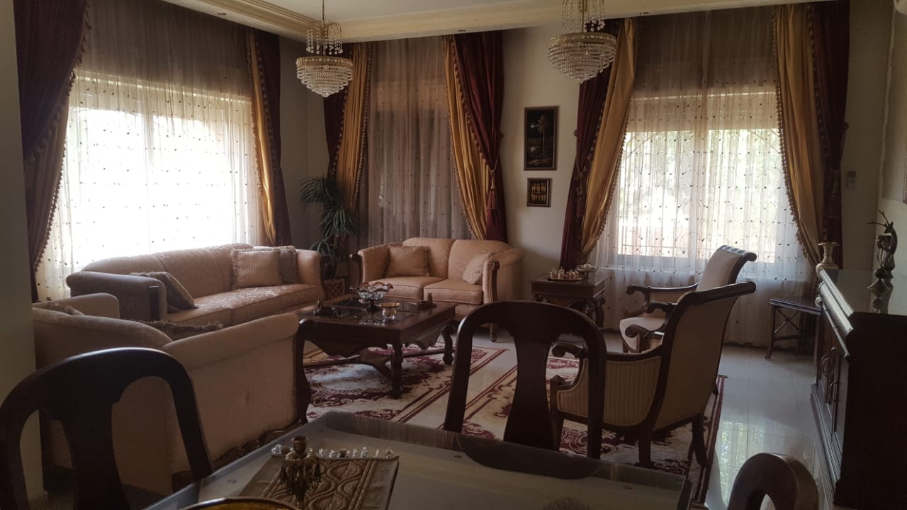 فيلا في ضاحية الرشيد الارض 560م والبناء 305م تتكون من طابقين الطابق الارضي 267م
لا تنسَ أنك شاهدت هذا الإعلان في عنكبوت...