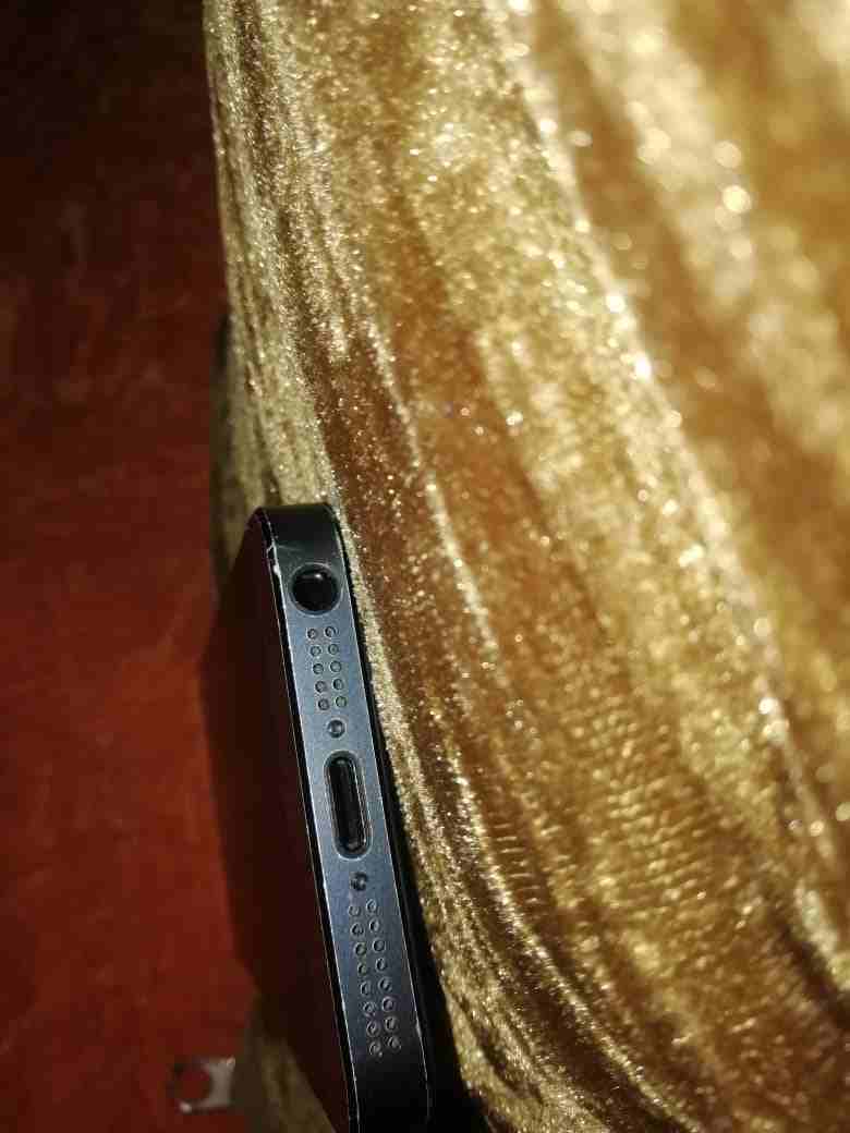 أيفون 5 نظيف 64 قيقا
لا تنسَ أنك شاهدت هذا الإعلان في عنكبوت
أيفون 5 نظيف 64 قيقا لون اسود لا ش...