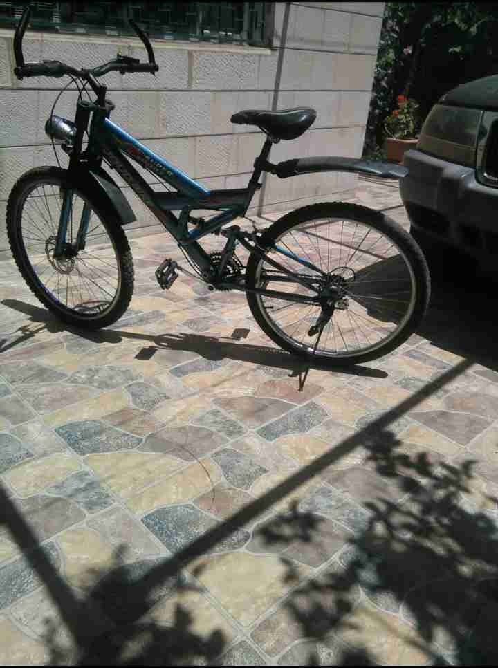 دراجه جنط 26  نوع  JOUD BIKE                                            


	 				لا تنسَ أنك شاهدت هذا الإعلان في عنكبوت            
	 				
                                صنوبرصات امامي خلفي == د...