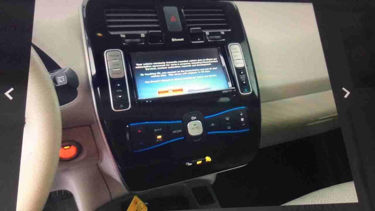 نيسان ليف 2016 sv 30kw nissan leaf
لا تنسَ أنك شاهدت هذا الإعلان في عنكبوت
Clean car fax clean ti...