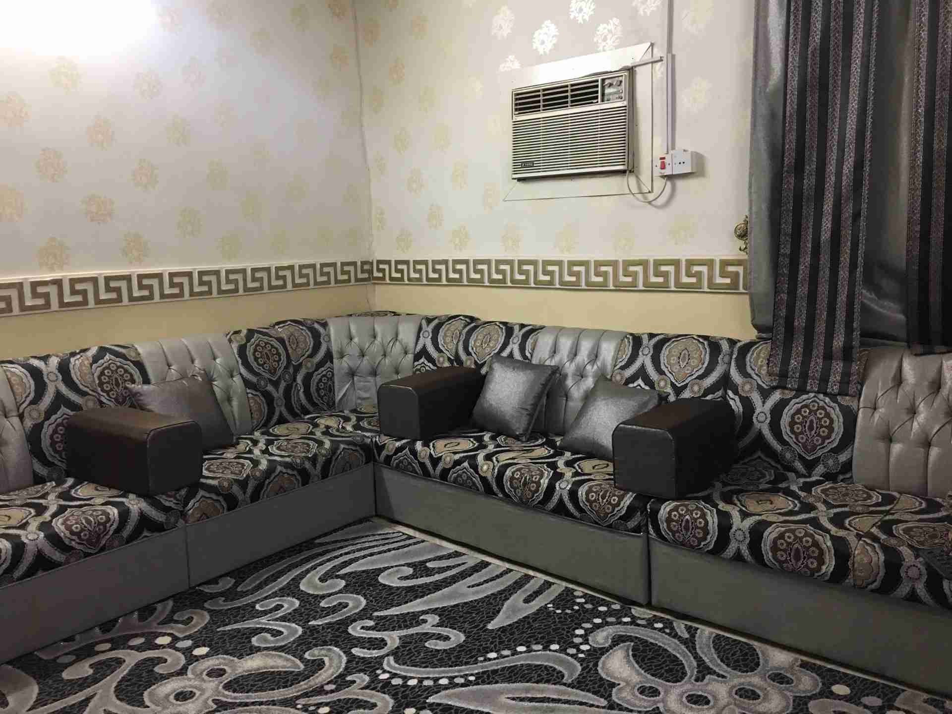 للبيع كنب نظيف 11 متر تقريباً مع السجاد
لا تنسَ أنك شاهدت هذا الإعلان في عنكبوت
للبيع كنب ن...