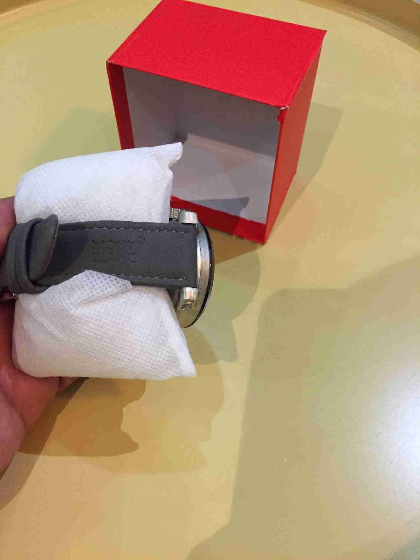 ساعات رجالي مونت بلانك
لا تنسَ أنك شاهدت هذا الإعلان في عنكبوت
ساعات بئشكال متعددة
ب100ريال...