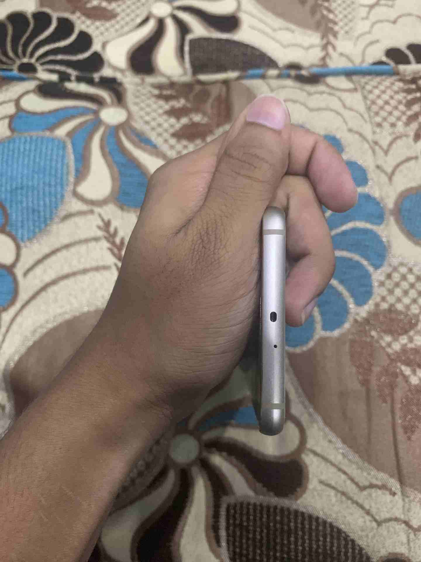 ايفون 5اس بلاكبيري كيو 10 جلاكسي اس 6
لا تنسَ أنك شاهدت هذا الإعلان في عنكبوت
ايفون 5 اس 16 قيقا...