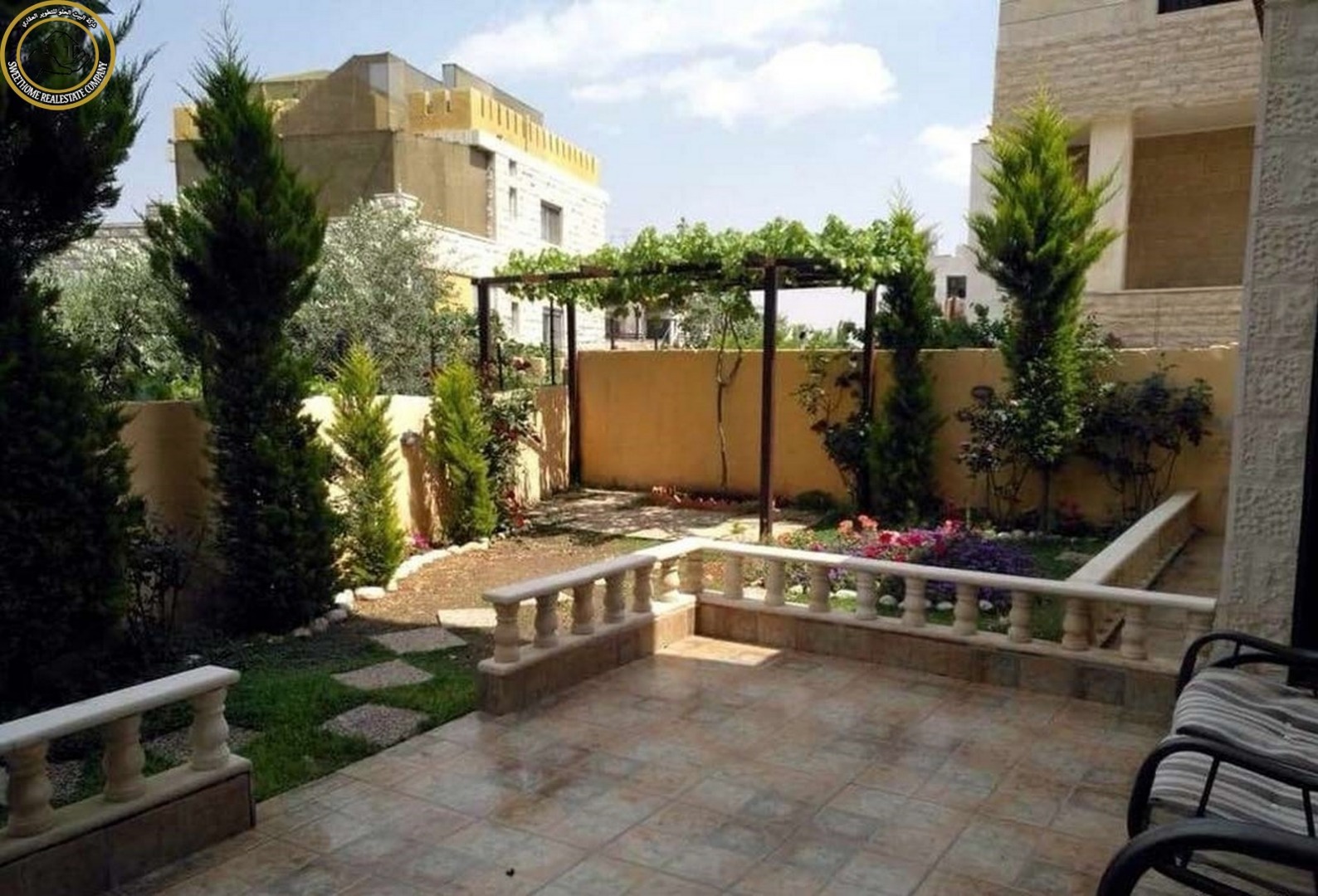 شقة ارضية مميزة للبيع في الجاردنز 150م مع حديقة وترسات 95م                                            


	 				لا تنسَ أنك شاهدت هذا الإعلان في عنكبوت...