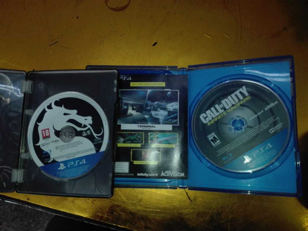 سيديات ps4 للبيع
لا تنسَ أنك شاهدت هذا الإعلان في عنكبوت
الالعاب في الصور ونظاف ولا شخط السيد...