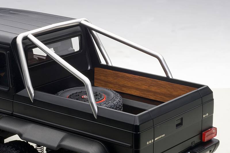 مجسم مرسيدس جي كلاس لون اسود مطفي Mercedes g63 6x6 scale model matte black
لا تنسَ أنك شاهدت هذا الإعلان في عنكبوت...