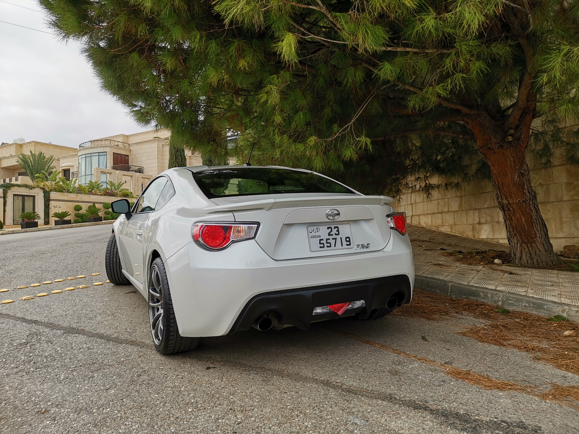 تويوتا جي تي 86
لا تنسَ أنك شاهدت هذا الإعلان في عنكبوت
تويوتا GT86 - سيون FR-S
موديل : 2014...