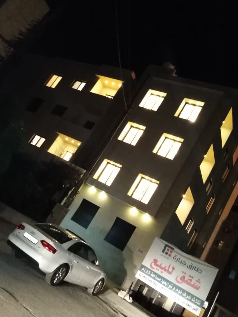 شقق مميزة مساحة 125 في شارع عبدالله غوشة
لا تنسَ أنك شاهدت هذا الإعلان في عنكبوت
شقة فاخرة بش...
