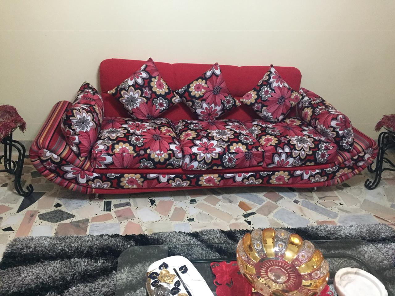 كنب  للبيع بحالة ممتازة استعمال سنة مع الستارة                                            


	 				لا تنسَ أنك شاهدت هذا الإعلان في عنكبوت            
	 				
                                كنب  ل...