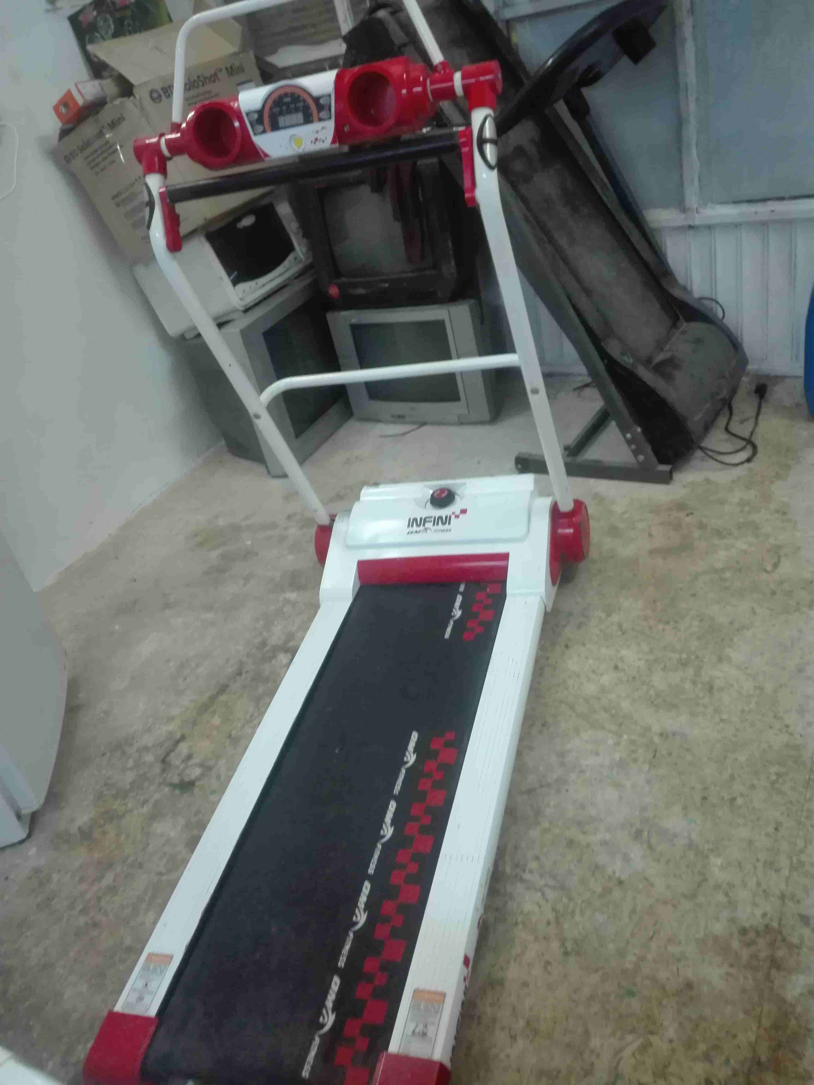 جهاز تريدمل بسعر حرق بحاجه لا ماتور
لا تنسَ أنك شاهدت هذا الإعلان في عنكبوت
البيع كوم الجهاز نضيف...