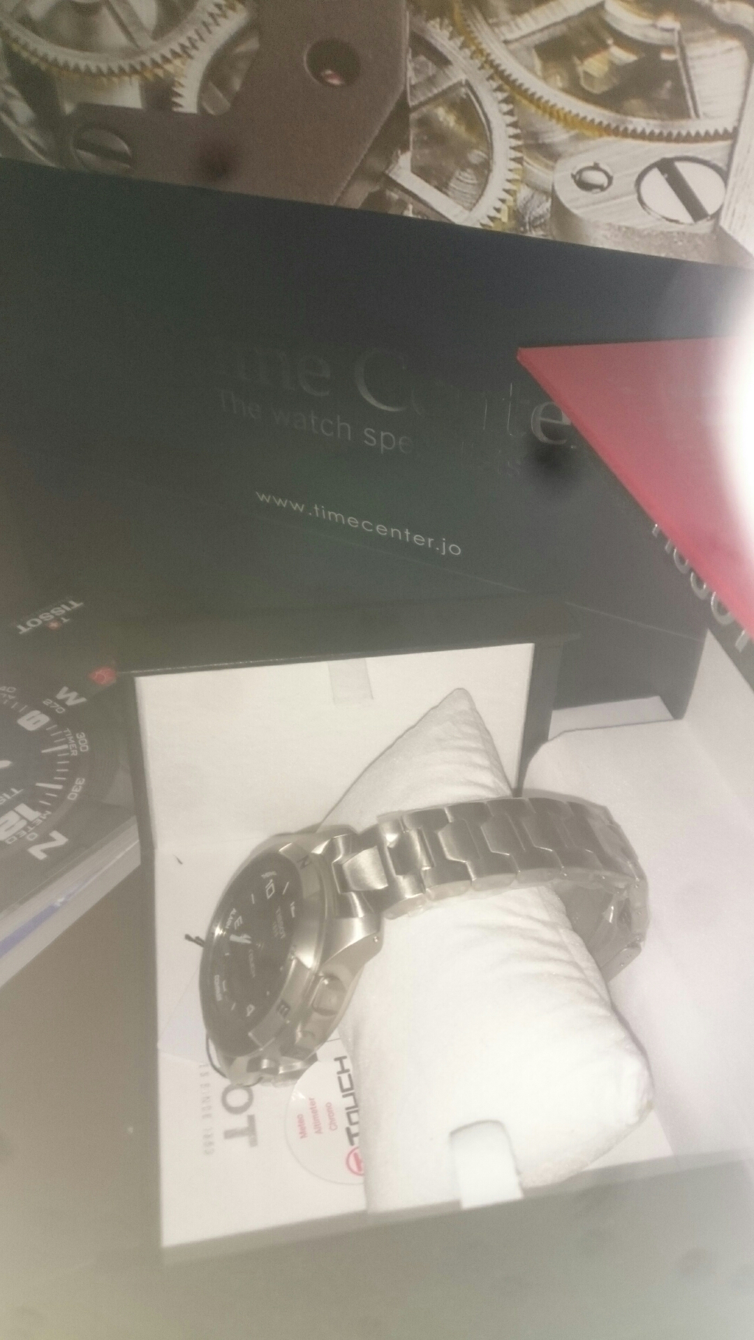 ساعة تيسوت جديدة لم تستعمل نهائيا..
لا تنسَ أنك شاهدت هذا الإعلان في عنكبوت
ساعة تيسوت تي _تت...