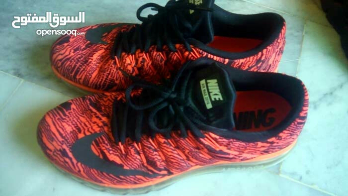 Adidas , Nike , Levi's , h & m
لا تنسَ أنك شاهدت هذا الإعلان في عنكبوت
شوزات ماركات...