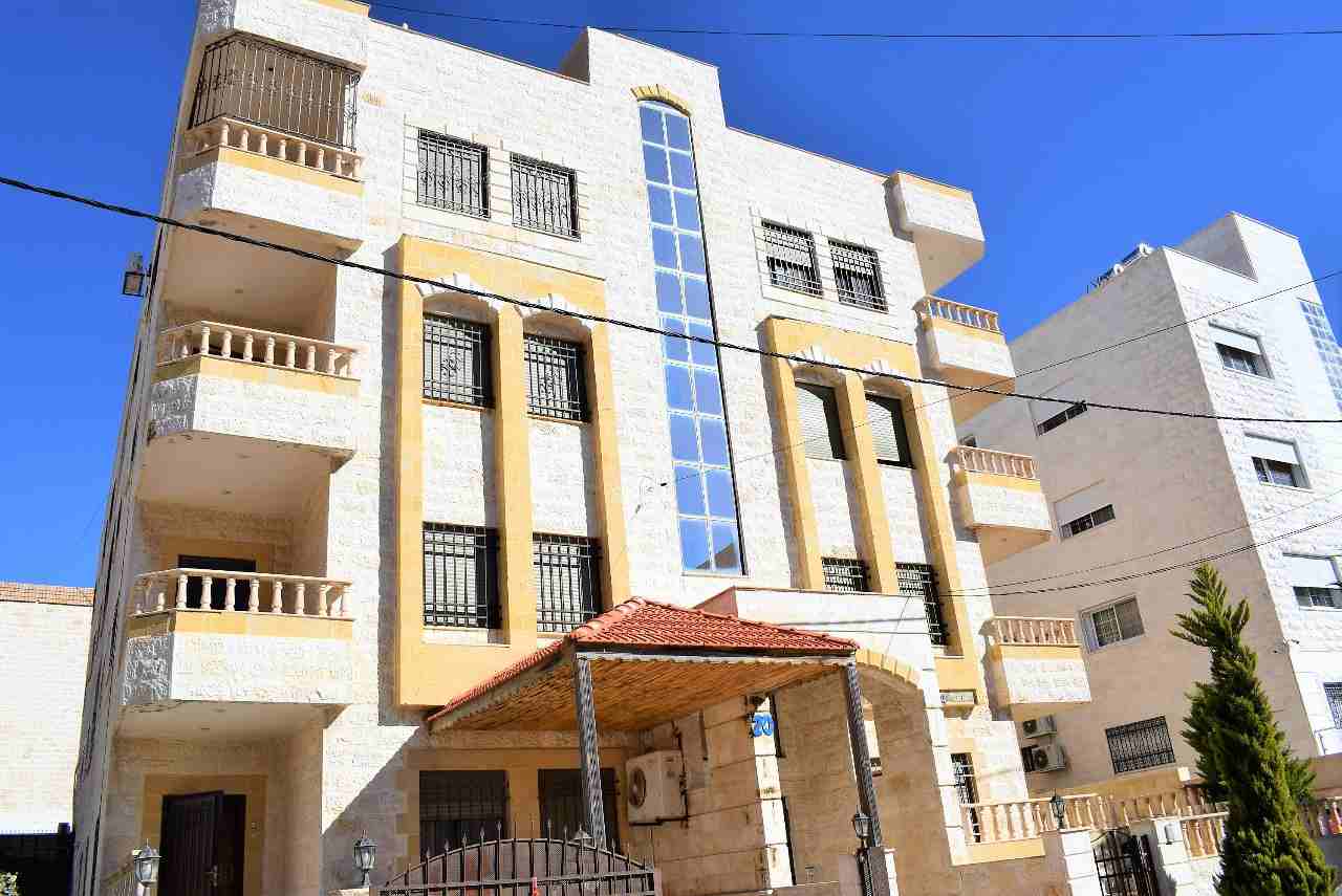 شقة فخره للايجار
لا تنسَ أنك شاهدت هذا الإعلان في عنكبوت
الموقع عمان تلاع العلي خلف اسكان الاطباء...
