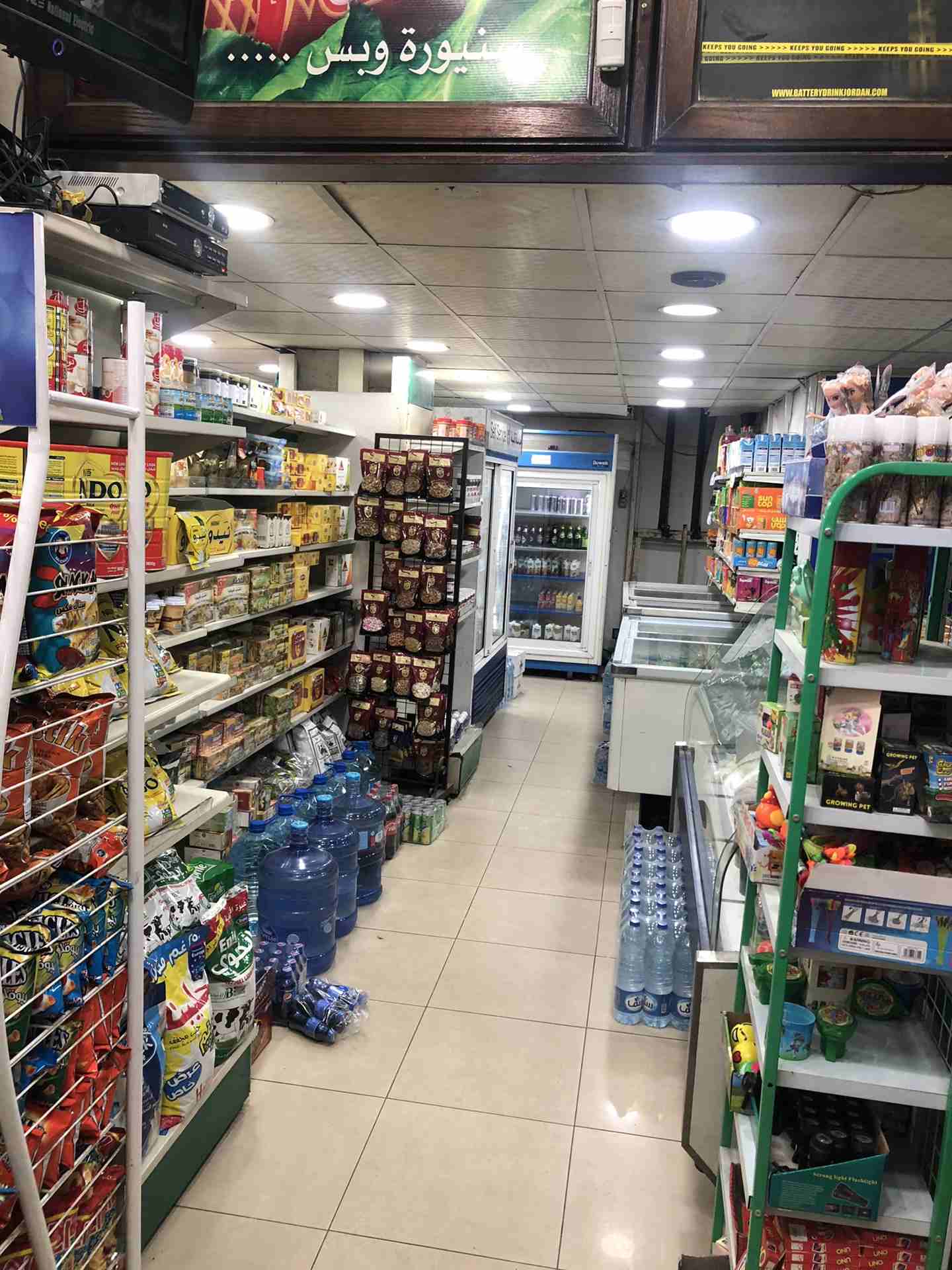 سوبر ماركت
لا تنسَ أنك شاهدت هذا الإعلان في عنكبوت
سوبر ماركت للبيع بموقع ممتاز
خلدا دوار السكر...