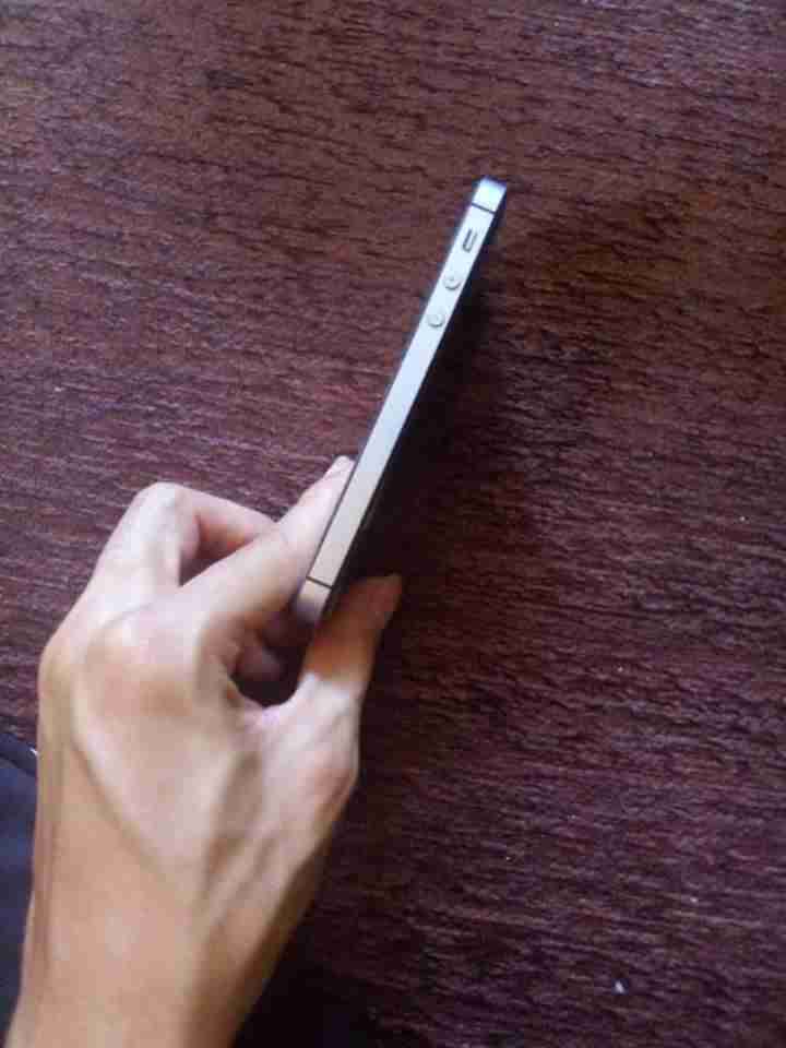 Iphone 5s 32 GB black
لا تنسَ أنك شاهدت هذا الإعلان في عنكبوت
الموبايل استعمال شهور ماكملش سن...