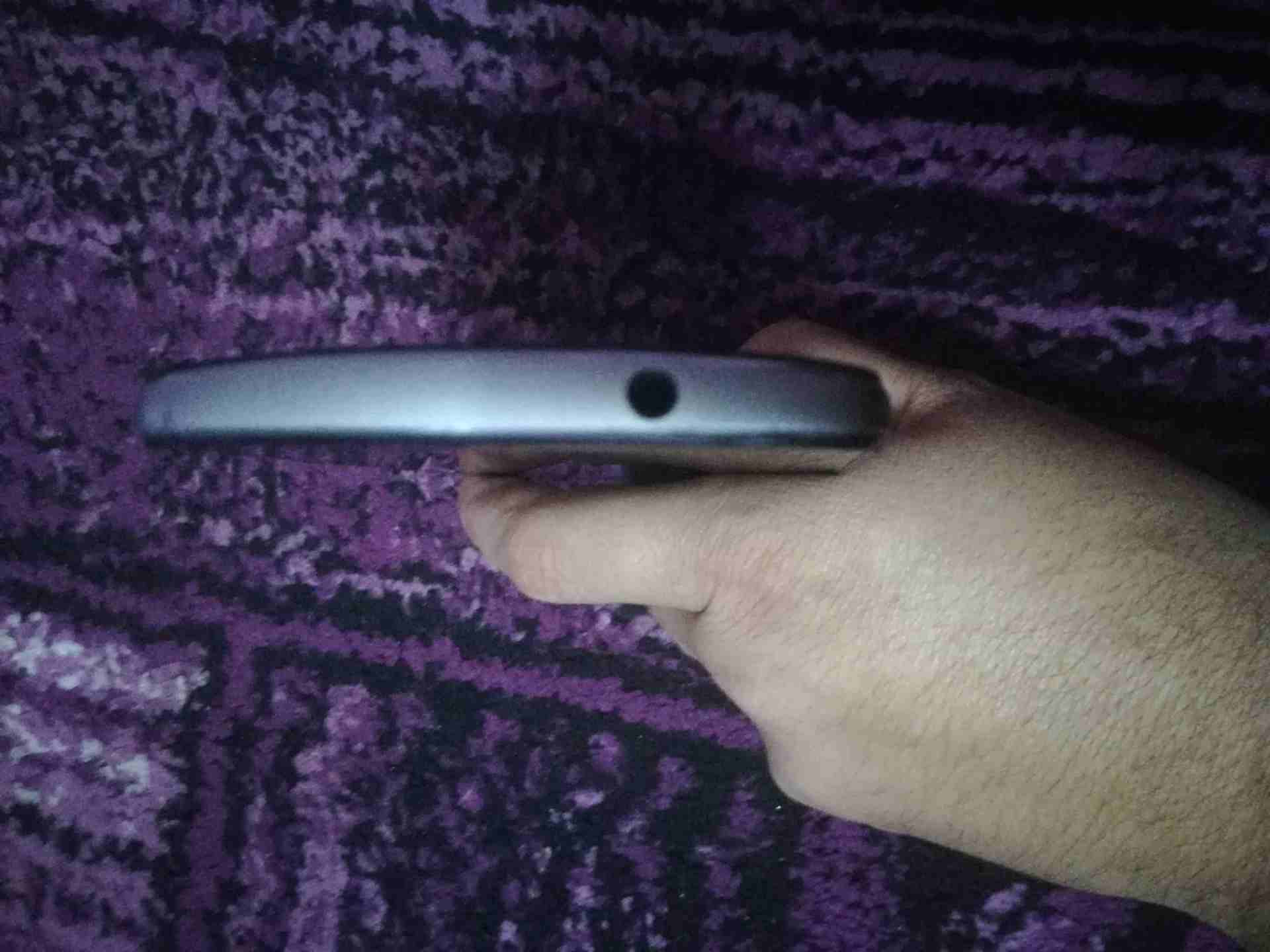 لينوفو A 7010 .. ذاكرة 32g
لا تنسَ أنك شاهدت هذا الإعلان في عنكبوت
معاه كرتونه فقط
ملاحظه :...