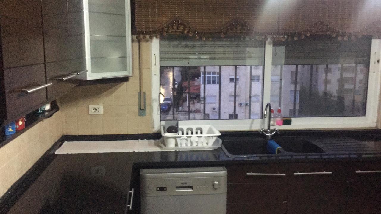 Abdoun Der Gabr 3 Bed Fully Furnished Apartment
لا تنسَ أنك شاهدت هذا الإعلان في عنكبوت
Beaut...