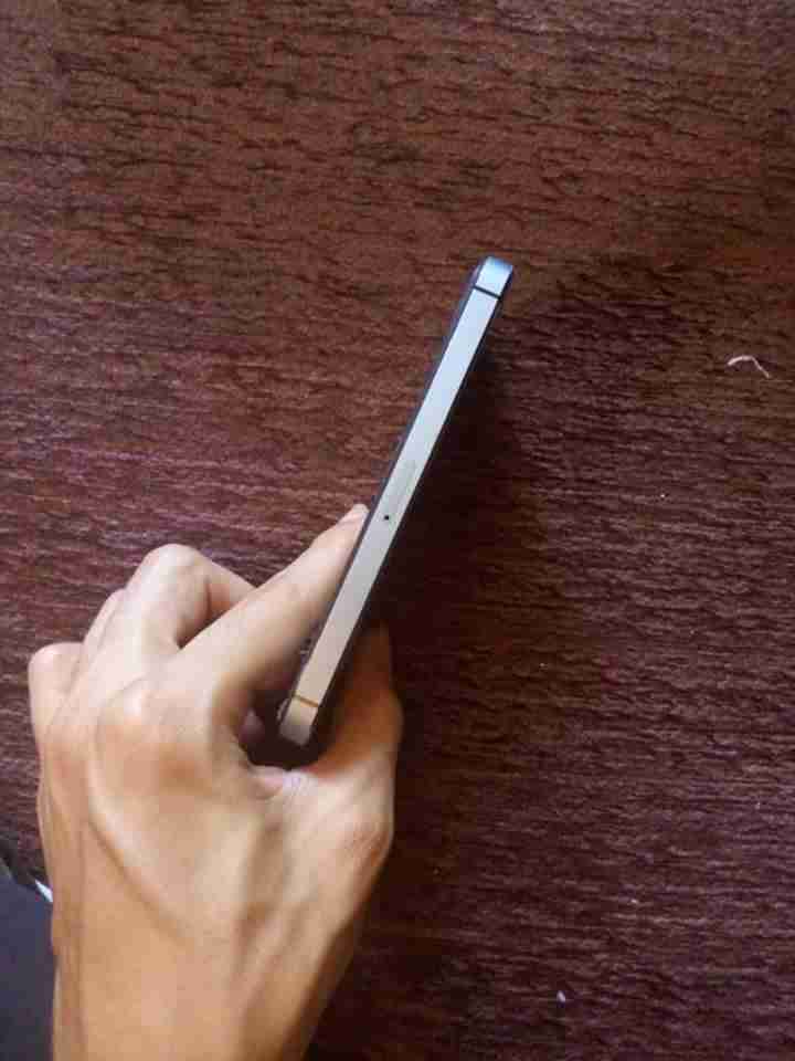 Iphone 5s 32 GB black                                            


	 				لا تنسَ أنك شاهدت هذا الإعلان في عنكبوت            
	 				
                                الموبايل استعمال شهور ماكملش سن...