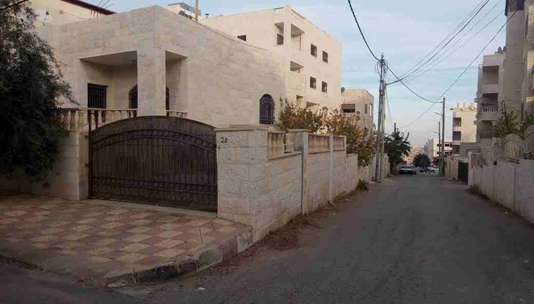 شقة للإيجار في طبربور-طارق خلف صالة ليالي الشرق من المالك مباشرة
لا تنسَ أنك شاهدت هذا الإعلان في عنكبوت...